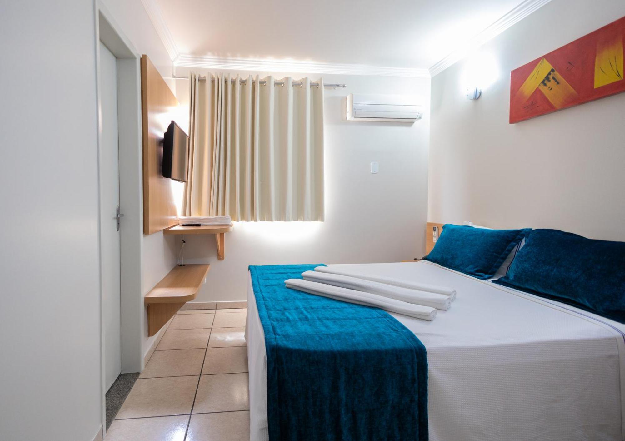 Diroma Fiori Hotel - Bvtur Caldas Novas Exteriör bild