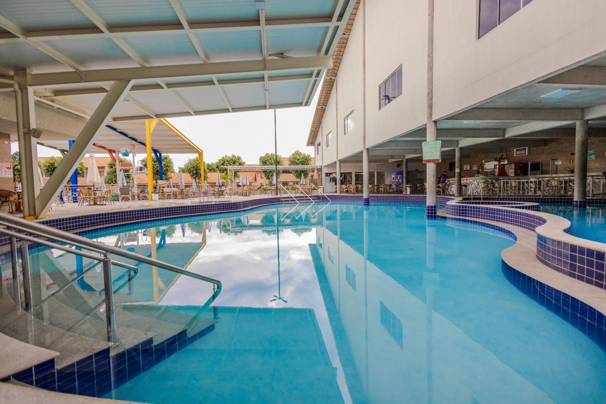 Diroma Fiori Hotel - Bvtur Caldas Novas Exteriör bild