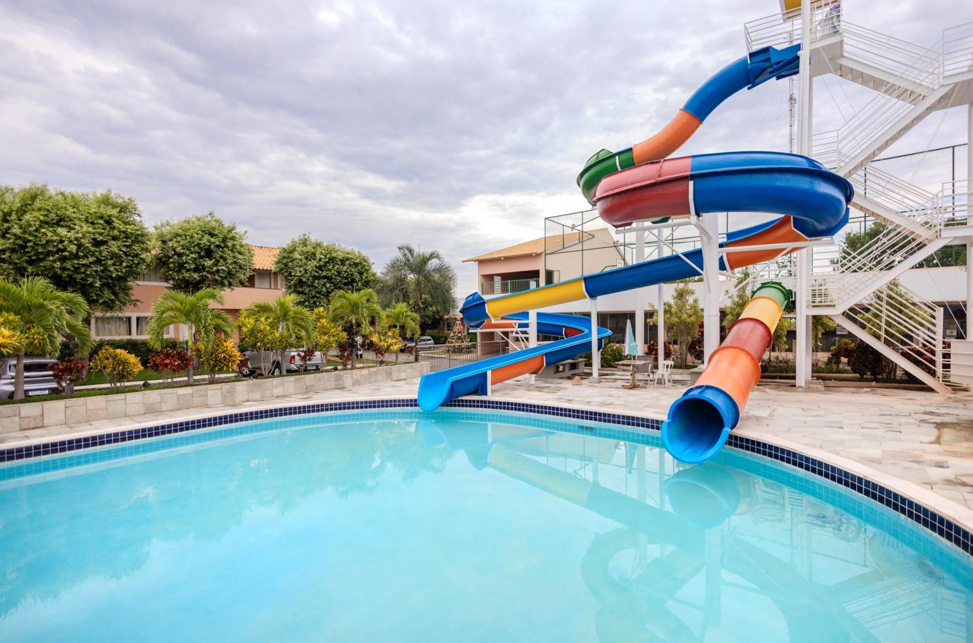 Diroma Fiori Hotel - Bvtur Caldas Novas Exteriör bild