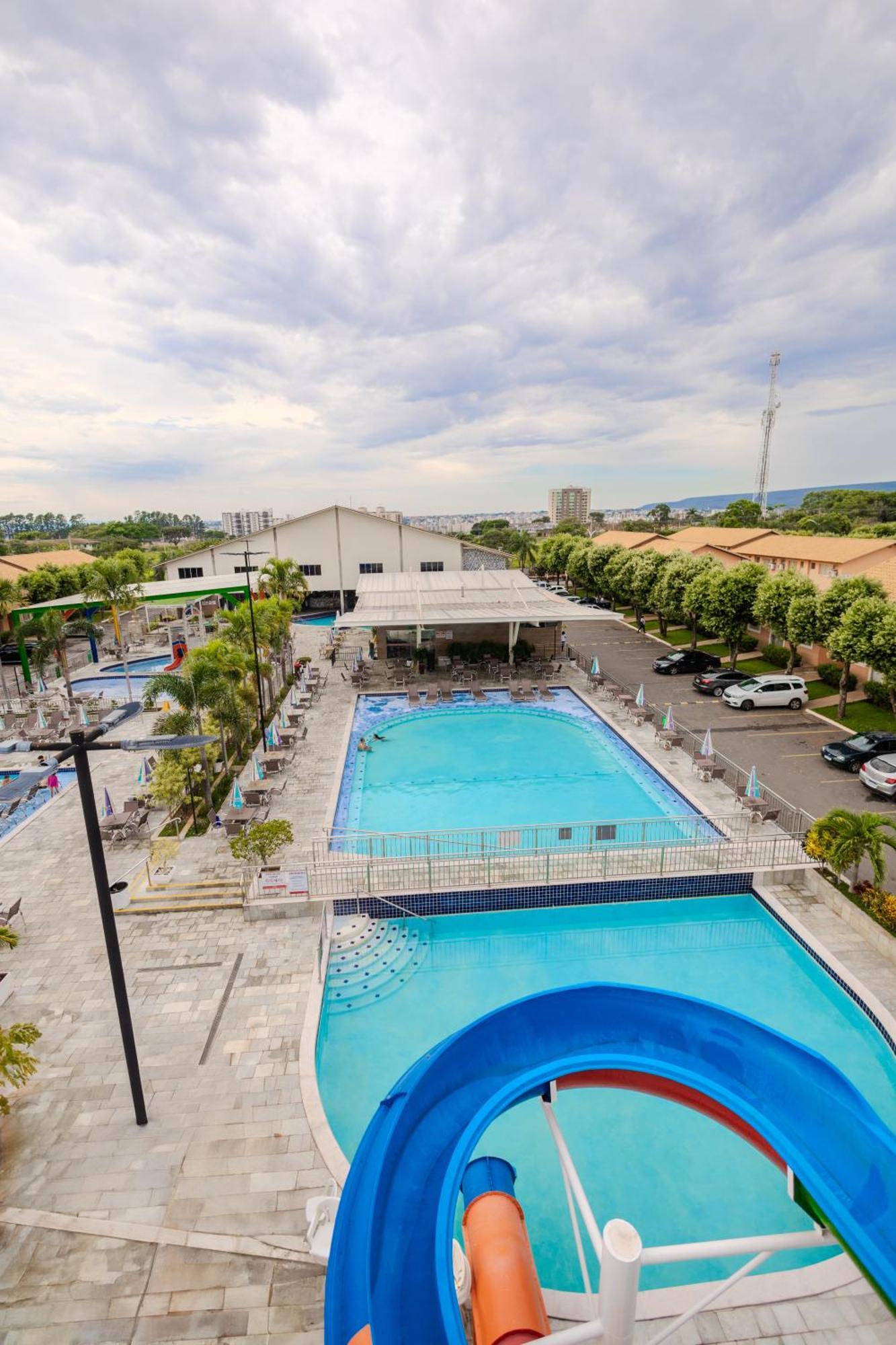 Diroma Fiori Hotel - Bvtur Caldas Novas Exteriör bild